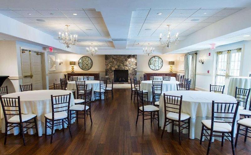 Bedford Village Inn Eksteriør billede