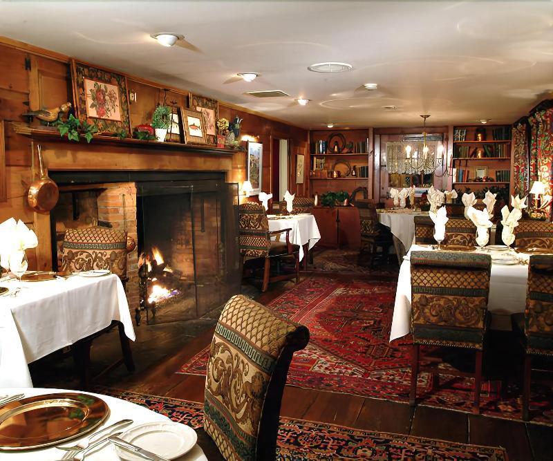 Bedford Village Inn Eksteriør billede
