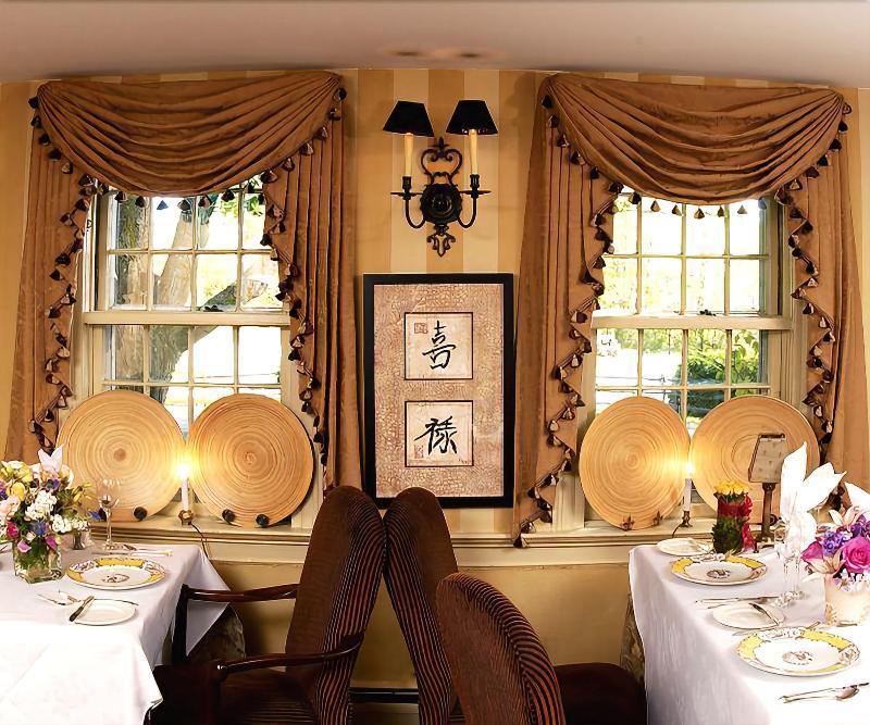 Bedford Village Inn Eksteriør billede