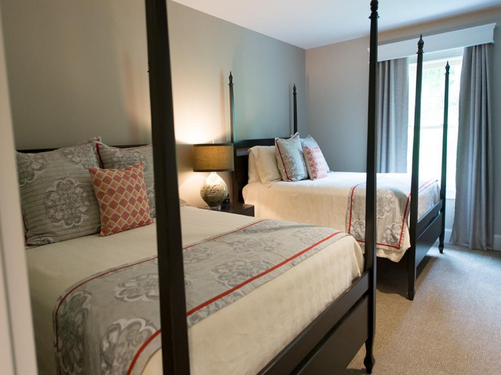 Bedford Village Inn Eksteriør billede